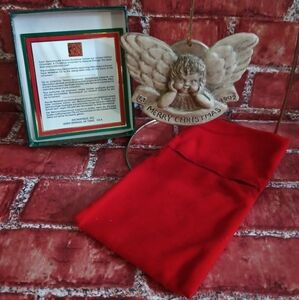 𝑴𝒆𝒓𝒓𝒚 𝑪𝒉𝒓𝒊𝒔𝒕𝒎𝒂𝒔 𝑨𝒏𝒈𝒆𝒍 𝟏𝟗𝟗𝟐 𝑶𝒓𝒏𝒂𝒎𝒆𝒏𝒕